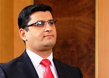 ھیڤیدار ئەحمەد ھوورکاتیێن دانوستاندنێن ھەولێر و بەغدا ئاشکرا کرن