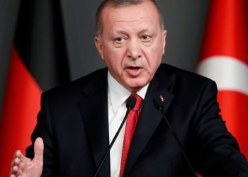 ئه‌ردۆغان دخوازیت وه‌لاتیێن وى پارێ بیانى ب لیره‌ى بگوهۆرن