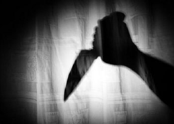 ژنه‌ك ب ده‌ستێٍ هه‌ڤژینێ خۆه‌ هاته‌ كوشتن