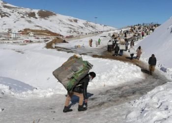 پاسه‌وانێن سنوورى یێن ئیرانێ 2 كۆلبه‌ر برینداركرن