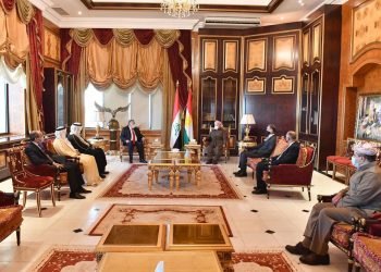 سەرۆک بارزانی پێشوازی ل کونسول و نوونەرێن وەلاتێن عەرەبی ل ھەولێرێ کر