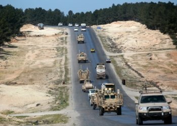 ئەمریکا ھێز و چەکێن نوو رەوانەی رۆژئاڤایێ کوردستانێ کرن