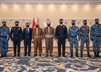 مه‌سرور بارزانى 4 كارمه‌ندێن پۆلیسێن هه‌ولێرێ خه‌لاتكرن