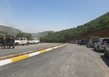 جووتسایدێ په‌رستگه‌ها لالش كه‌فته‌ كارى