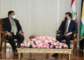 نێچیرڤان بارزانى دگه‌ل جێگرێ هنارتیێ تایبه‌ت یێ ئه‌مریكا بۆ كاروبارێن سووریا كوم بوو