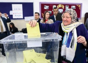 تورکیا ب نه‌چاری دێ بەر ب هەلبژارتنێن پێشوەخت چیت