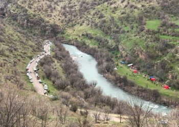 تورکیا رێیەکا لەشکەری ل گوندێ نزورێ ژ لایێ باکوریڤه‌ ڤەكر