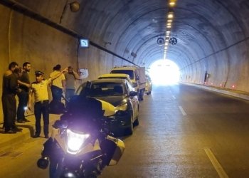 زاخۆ.. سێ ترۆمبێلان ل ناڤا تونێلێ لێکدا