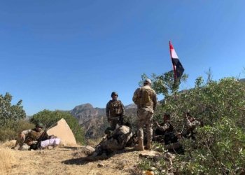 پاسەوانێن سنۆری  خالەکا خوە ل چیایێ خامتیرى زێدەکر