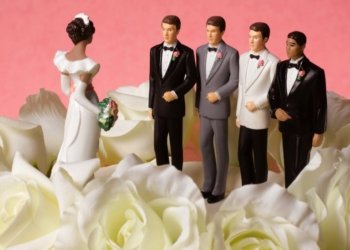 ل ئه‌فریقیا باشۆر ژنێ ماف هه‌یه‌ هه‌ڤژینا 4 زه‌لامان بیت