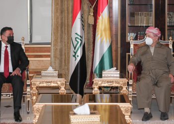 سەرۆك مەسعود بارزانی دگه‌ل خەمیس خەنجەر كۆمبوو