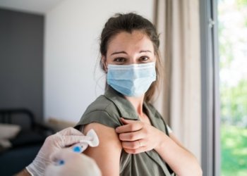 0.1% ژ كه‌سێن ڤاكسین وه‌رگرتى تووشى كۆرۆنایێ دبن