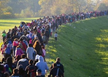 وه‌لاته‌ك دێ دو هزار په‌نابه‌ران وه‌رگریت