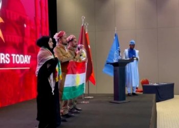 ل سته‌مبۆلێ سرۆدا ئه‌ى ره‌قیب هاته‌ خواندن