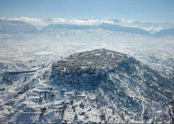 ژبەر بەفر بارینێ دەوام ل کۆلیژا پەروەردا بنیات ل ئامێدیێ هاتە راگرتن