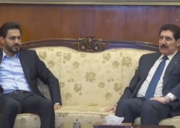 مه‌كته‌با سیاسیا پارتى و شانده‌كێ ره‌وتا سه‌در د كۆمبوون