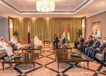 مه‌سرور بارزانى دگه‌ل وەزیرێ بازرگانی و پیشەسازیێ قەتەرێ كۆمبوو