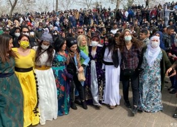 خۆکارانە ڕۆنووس کردن