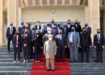 سەرۆك بارزانی: ئیرادا گەلێ كوردستانێ ژ چەكێ كیمیایی و فڕۆكە و مووشەكان بهێزترە