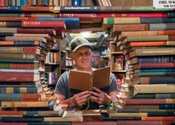 ئه‌ڤرۆ رۆژا جیهانیا په‌رتووكێیه‌