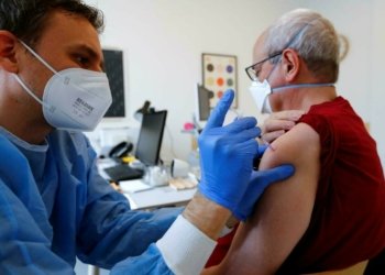 زه‌لامه‌كێ ئه‌لمانى 90 جاران ڤاكسینێ كۆرۆنایێ وه‌رگرتییه‌