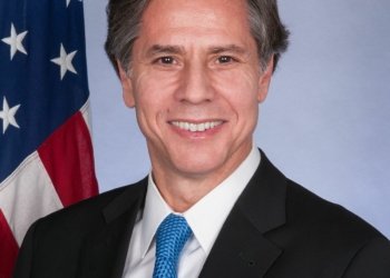 وه‌زیرێ ده‌رڤه‌ یێ ئه‌مریكا توشی كورونایێ بو