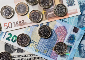 گهورینێن سیاسى یێن بریتانیا بهایێ پاوه‌ندى ئینا خار