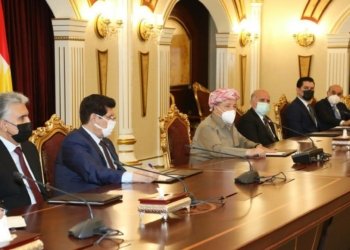 سەرۆک بارزانی ل گەل فراکسیۆنا پارتی ل جڤاتا نوونه‌رێن عیراقێ کۆمبوو