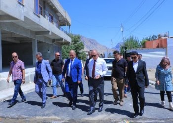 جێگرێ پارێزگارێ دهۆكێ سه‌را چه‌ند پرۆژێن خزمه‌تگوزارى ل ده‌ڤه‌ردارییا ئامێدییێ دا