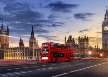 گاردیان : سه‌رۆكوه‌زیرێن بریتانیا دێ ئاسانكارییان دمه‌رجێن پێدانا ڤیزێدا كه‌ت