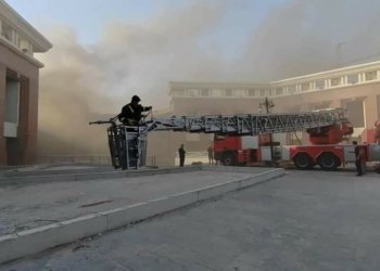 ئاگرەکێ مەزن بەربوویە بازارێ داون تاون ل سەنتەرێ هەولێرێ