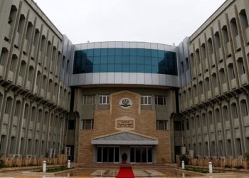 حكومه‌تێ دشه‌ش هه‌یڤاندا زێده‌ترى 628 ملیۆن دۆلاران قه‌رێن كۆمپانییێن نه‌فتێ داینه‌