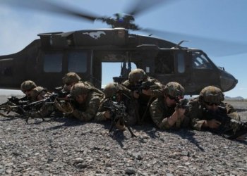 بۆ جارا ئێكێ پشتى 80 سالان ئه‌مریكا فرقه‌یا 101 هنارته‌ ئورۆپا