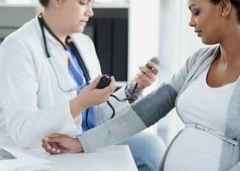 ئه‌و ژنێن ل ده‌مێ دووگیانییێ تووشى بلندبوونا فشارا خوینێ دبن، زارۆكێن دزكێ ئه‌واندا تووشى ئاریشه‌یێن دلى دبن