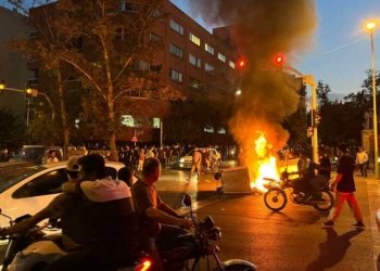 سێ خۆپیشانده‌رێن كورد ل ئیرانێ هاتنه‌ كۆشتن