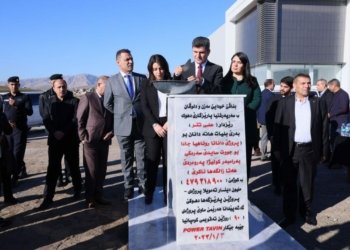 پارێزگارێ دهۆكێ به‌رێ بنیاتى بۆ پرۆژێ رووناهیكرنا جادا دووسایدى ژ ئاكرێ هه‌تا زالگه‌هێ دانا