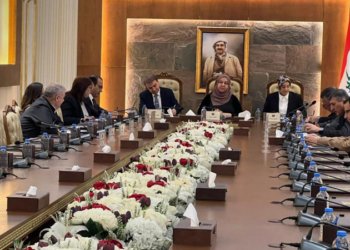 سه‌رۆكاتیا په‌رله‌مانێ كوردستانێ دگه‌ل سه‌رۆكێن فراكسیۆنا د كومبوونێدانه‌