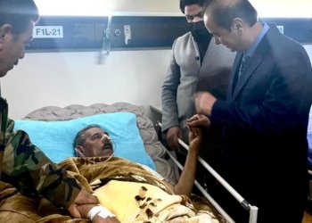 سەربەست تروانشی سەرەدانا هونەرمەند حەسەن عەلی خەنجەر ل نەخوشخانێ کر