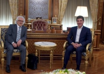 نێچیرڤان بارزانی د رێورەسمەكێدا دێ رێزێ ل نڤیسەرێ كورد گریت