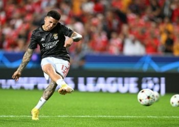 ئینزۆ فێرناندێز دبیته‌ بهاترین یاریكه‌ر د دیرۆكا پرێمییێرلیگێدا