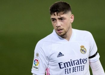 مانچێستەر یۆنایتد بزاڤان دكه‌ت  ڤالڤێردی ڤه‌گۆهێزیته‌ ناڤ رێزێن خۆ