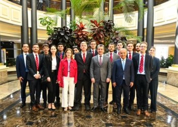 مەسرور بارزانی دگەل شاندێ قوتابییێن ئەکادیمیا دیپلۆماتییا ڤییەنا كۆمبوو