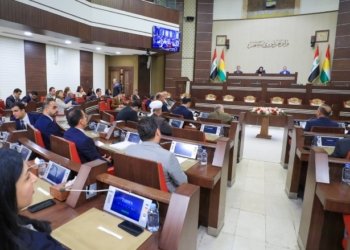 حەفت پەرلەمانتارێن نوی دێ سویندا یاسایی خون