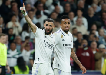 بێنزیمه‌ : بۆ كلاسیكۆیێ دێ یێ به‌رهه‌ڤ بم