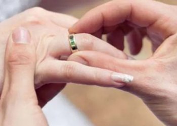 وه‌لاتێ ژاپۆنێ پلانێ بۆ پێشڤه‌برنا هه‌ڤژینییێ و ژ دایکبوونێ ددانیت