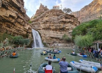 ده‌سته‌یا گه‌شتوگوزارێ: د سێ هه‌یڤێن ده‌ستپێكێ یێن سالا 2023ێدا دوو ملیۆن گه‌شتیاران سه‌ره‌دانا هه‌رێما كوردستانی كرییه‌