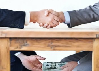 دوو گه‌نده‌لییێن مه‌زن هاتنه‌ ئاشكراكرن