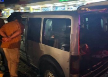 ب وێنە: تڕۆمبێلەکا گەشتیارێن تورک ل زاخۆ سۆت