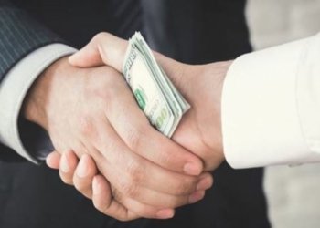 هه‌ر فه‌رمانبه‌ره‌كێ زانیارییان ل سه‌ر گه‌نده‌لییێ بده‌ته‌ ده‌ستپاكییێ، دێ 3%ێ بۆ 5%ێ یا وى پاره‌ى وه‌رگریت