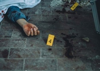 بکۆژێ ئەو ژنا دوهی هاتییە کوشتن خۆ ڕادەستی پۆلیسان كر